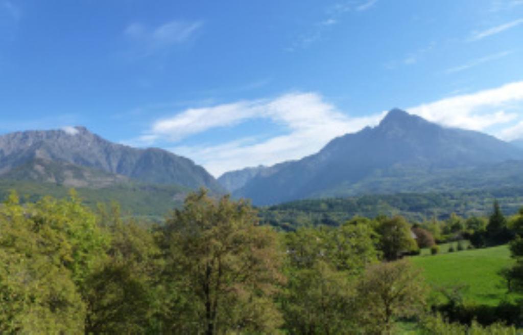Le Rocher Des Ducs, Vue Sur Montagne, Abris Voitures Et Motos Le Glaizil Pokój zdjęcie
